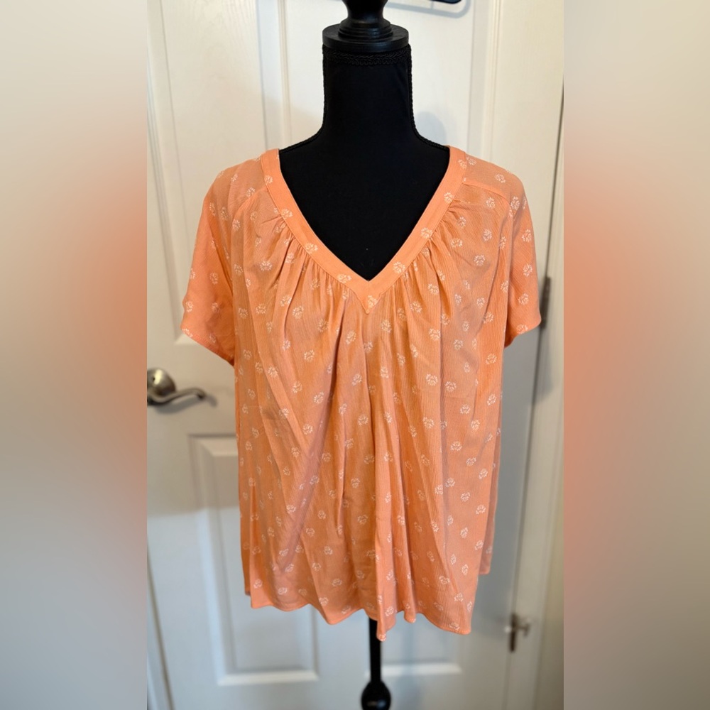 Torrid Peach Floral V-Neck Blouse